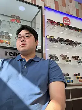 SelennaMoon – webcam model profile photo Image 4