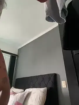 LinaTwins – webcam model profile photo Image 12