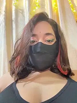 LoraDevine – webcam model profile photo Image 6