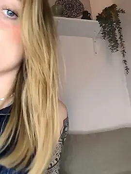 Loli_Belle – webcam model profile photo Image 8