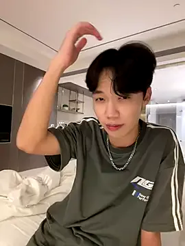 NormanMash – webcam model profile photo Image 15