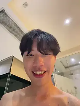 NormanMash – webcam model profile photo Image 2