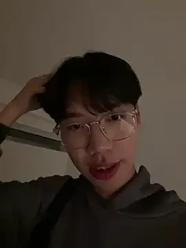 NormanMash – webcam model profile photo Image 4