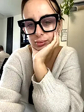 SusyBlair – webcam model profile photo Image 11