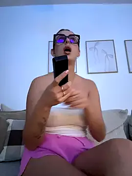 SusyBlair – webcam model profile photo Image 16