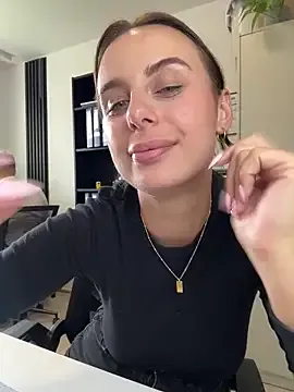 SusyBlair – webcam model profile photo Image 3