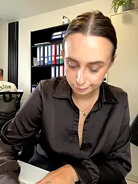 SusyBlair – webcam model profile photo Image 4