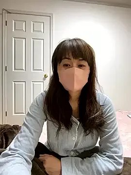 BigTitBlondeUK – webcam model profile photo Image 13