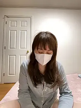 BigTitBlondeUK – webcam model profile photo Image 17