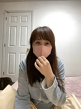 BigTitBlondeUK – webcam model profile photo Image 8