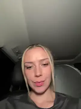 Blonde_sexy21 – webcam model profile photo Image 6