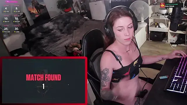 SelennaMoon – webcam model profile photo Image 13