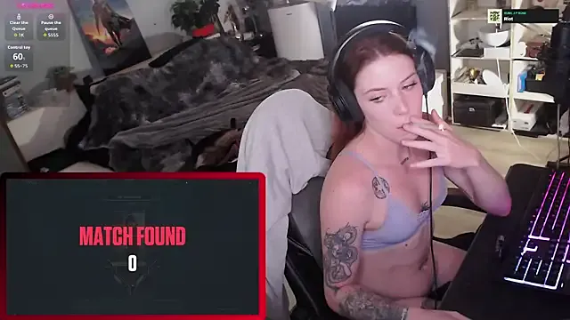 SelennaMoon – webcam model profile photo Image 15