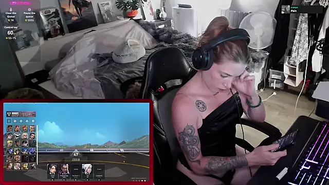 SelennaMoon – webcam model profile photo Image 5