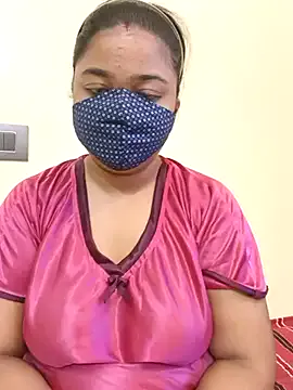 LizzieGreyX – webcam model profile photo Image 6