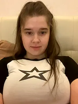 Sexy_Blonde_Sophie – webcam model profile photo Image 2