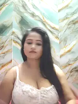 xlunami – webcam model profile photo Image 14