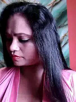 xlunami – webcam model profile photo Image 4