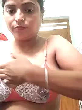 BabeBeth40 – webcam model profile photo Image 3