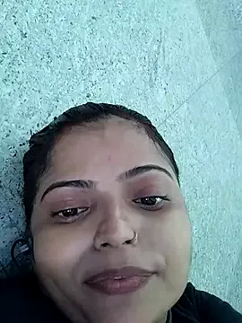 BabeBeth40 – webcam model profile photo Image 5