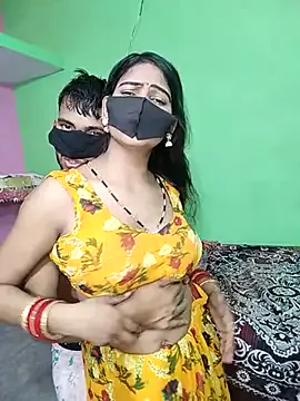 3hotandyoung3 – webcam model profile photo Image 4