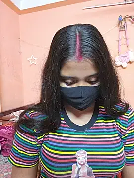 BlondeScarlettx – webcam model profile photo Image 6