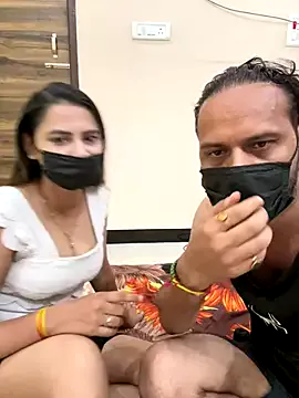 LizzieGreyX – webcam model profile photo Image 3