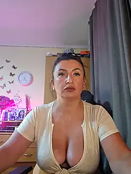 SusyBlair – webcam model profile photo Image 18