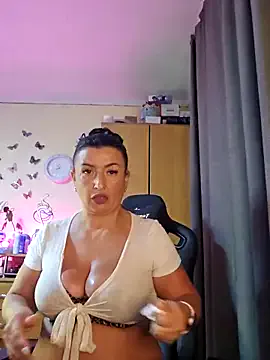 SusyBlair – webcam model profile photo Image 9