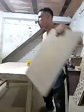 straight__friends – webcam model profile photo Image 4