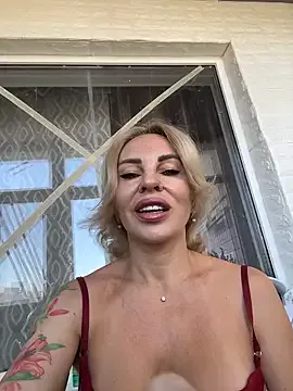 SelennaMoon – webcam model profile photo Image 15