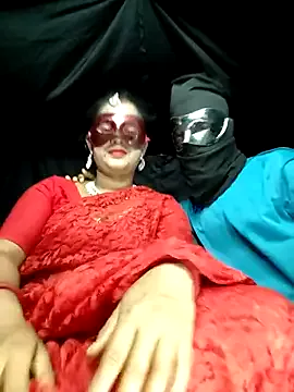 LoraDevine – webcam model profile photo Image 4