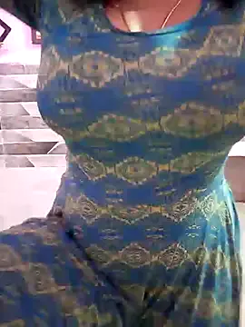 KateDivineUK – webcam model profile photo Image 4