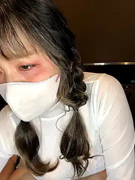 Loli_Belle – webcam model profile photo Image 2