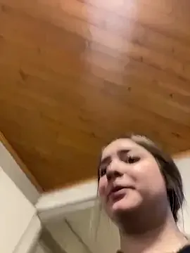 Magic-Giiirls – webcam model profile photo Image 4