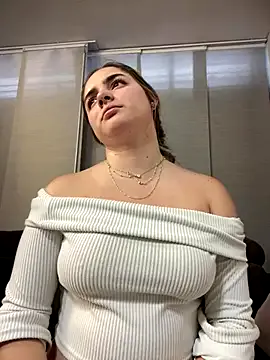 Magic-Giiirls – webcam model profile photo Image 9