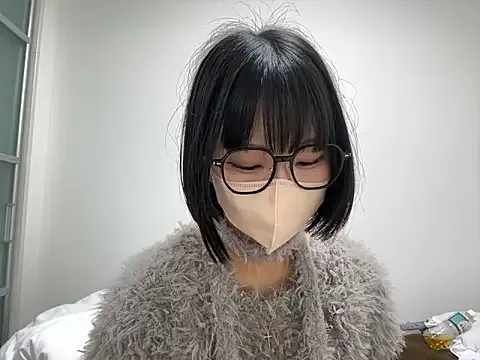 British_EmJess – webcam model profile photo Image 7