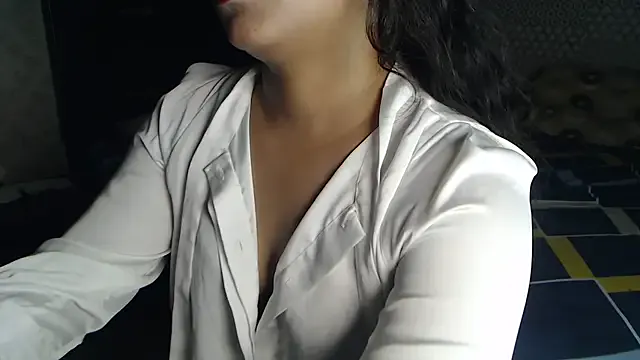 bunny_blonde – webcam model profile photo Image 8