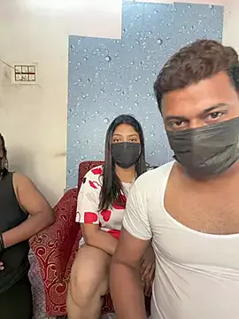 LizzieGreyX – webcam model profile photo Image 14