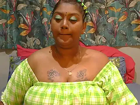 Hotforunow – webcam model profile photo Image 6