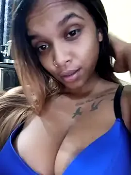 KateDivineUK – webcam model profile photo Image 10