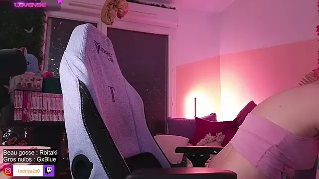 BlondeHott – webcam model profile photo Image 12