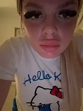 blondeambitionnn – webcam model profile photo Image 9