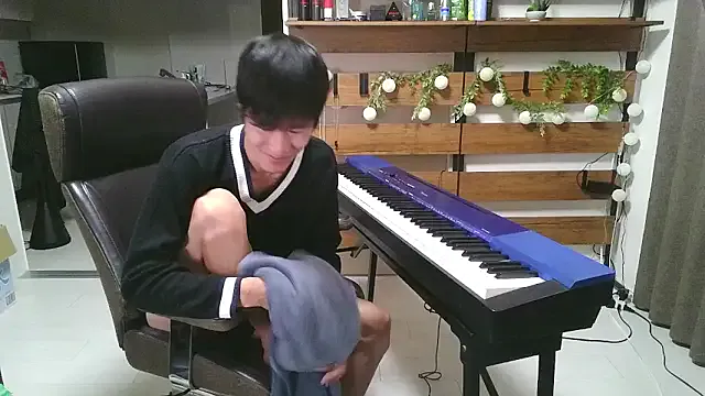 mash_angelo – webcam model profile photo Image 15