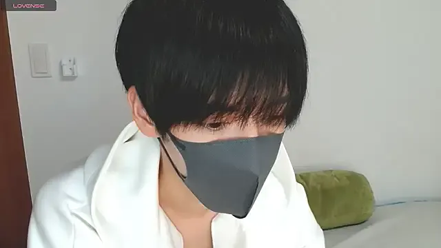 AAASuck – webcam model profile photo Image 10