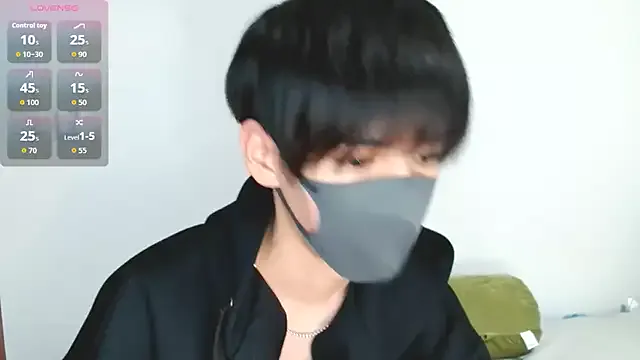 AAASuck – webcam model profile photo Image 13