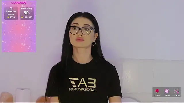 French-Eyes – webcam model profile photo Image 8