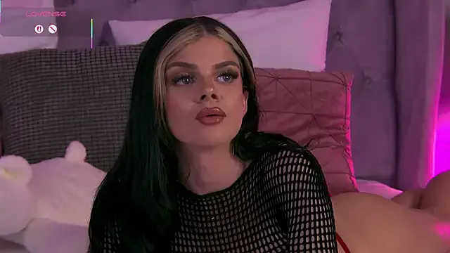 BlondeScarlettx – webcam model profile photo Image 7