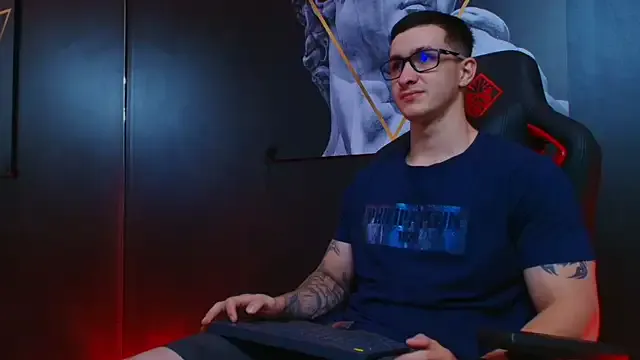 BlondeScarlettx – webcam model profile photo Image 13