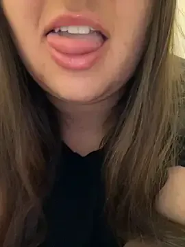 LizzieGreyX – webcam model profile photo Image 3